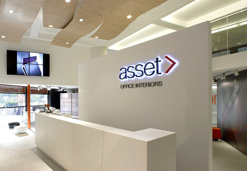 前臺(tái)招牌制作中常見的材料類型及其特點(diǎn)